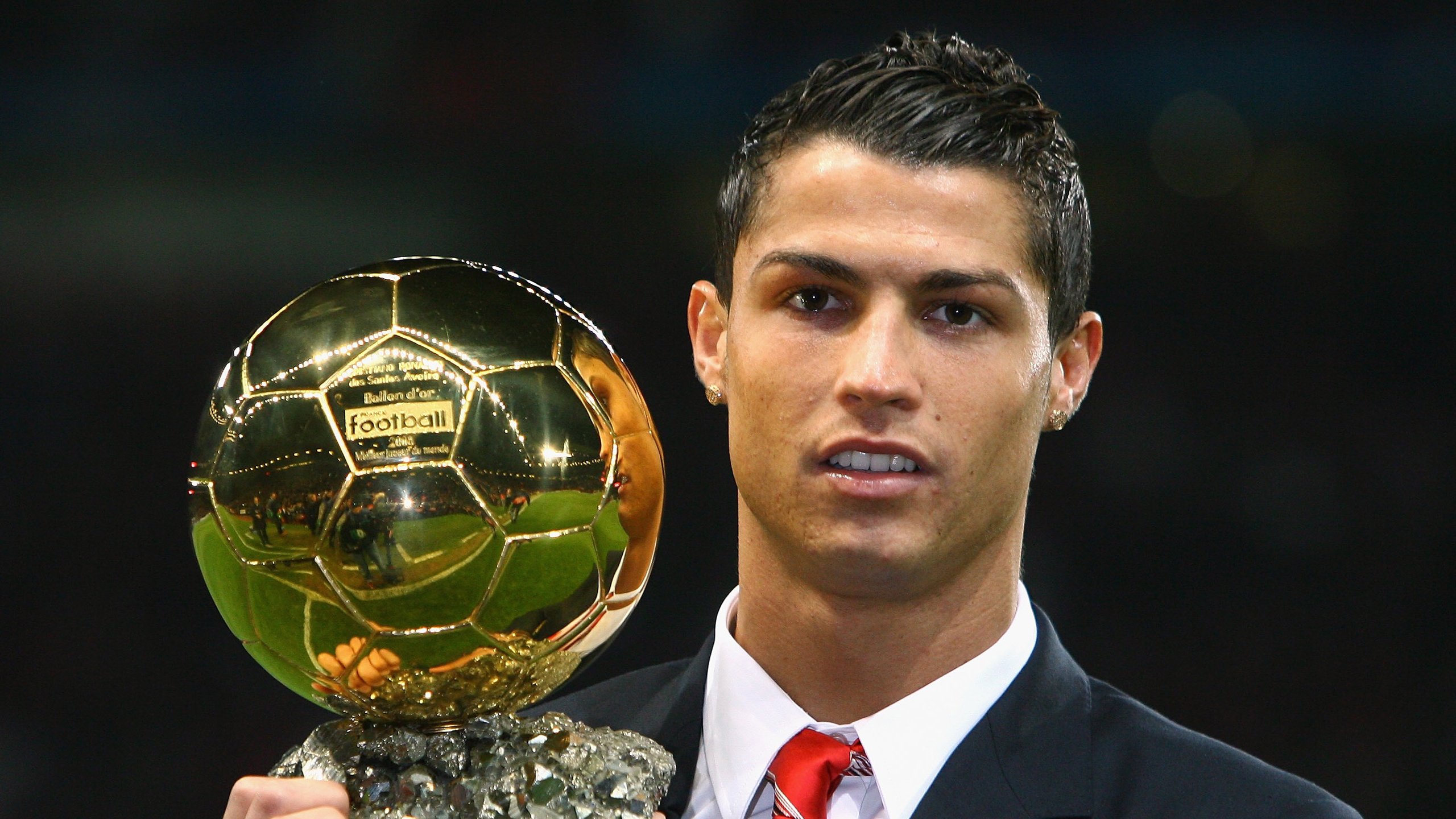 中国足球职业俱乐部财务监管体系完善，足球俱乐部财报