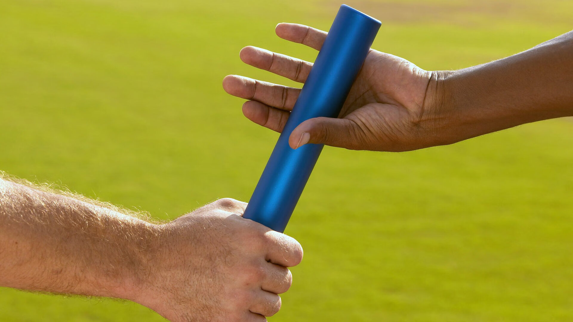 俱乐部组织参观学习活动促进青训与一线队经验传承无缝衔接，俱乐部活动新闻稿